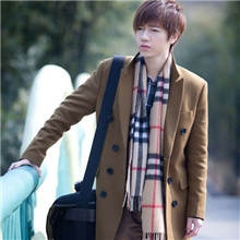 N--0010仿羊绒经典格子男士围巾五格三个格子