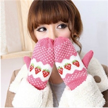 韩版女士可爱草莓手套秋冬保暖全指手套加厚毛线针织手套批发