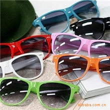 A27-米钉灰片明星最爱时尚潮流米钉复古太阳眼镜彩色墨镜批发