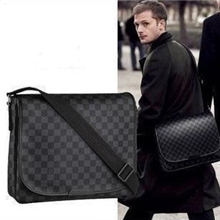 批发一比一高品质男包经典款商务休闲包单肩斜跨包58029黑格