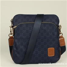 欧美奢侈品牌男包尼龙休闲斜挎小包男装斜跨包298608蓝色压花黑色