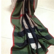 外贸尾单新款经典格子棉围巾披肩大牌格子秋冬围巾羊绒手感围巾