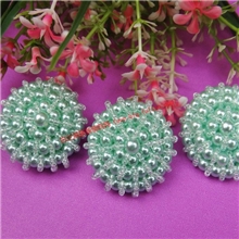 供应时尚钉珠纽扣、广州服饰纽扣、漂亮纽扣、白兰鸽纽扣