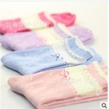 袜子批发秋冬可爱女袜蕾丝花边棉袜蝴蝶结圆点爱心女士中统袜