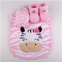 新生儿套装三层防水口水巾+脚模袜+小手套套装纯棉婴幼儿用品