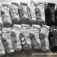 大电脑灰底白面灰底黑面黑底灰面地摊货源中统秋冬运动袜批发