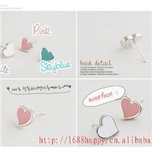 韩版可爱饰品小小爱心精致耳针【情侣饰品批发】地摊饰品混批