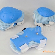 【厂直销】高档加厚轮滑护具小地雷护具运动护具护掌膝肘套装