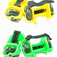 新款热卖滑光轮风火轮儿童脚踩亮光轮