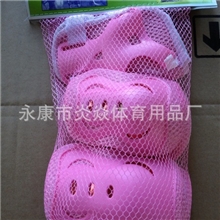 蝴蝶护具溜冰鞋组合护具护手护膝护掌