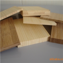 供应竹板材，竹皮，竹圆棒，竹方条，竹封边条。大量现货