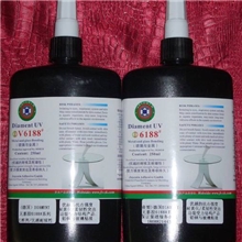 耐候性好，经紫外光长时间照射不黄变