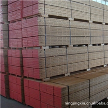 涂漆建筑用的松木龙骨-山东厂家特价销售-松木多层板木龙骨