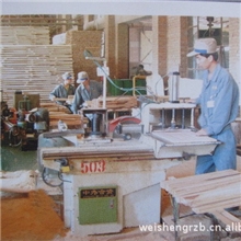 烘干实木..专业松木旧材集成指接板。