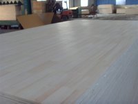 厂家特供15厘多层板橡木皮。樟子松，香杉木皮贴面板