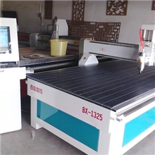 供应广告雕刻机，木工雕刻机，激光机