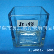 优惠供应大中小四方蜡烛玻璃杯，口76*底68*高78MM四方玻璃方缸