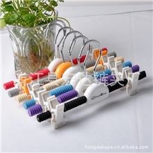 正品淘宝热销！批发彩色儿童防滑裤夹童装衣架8色现货FA24