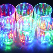 XY015七彩闪光杯发光杯广告促销赠品KTV酒吧迪厅酒店用品