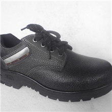供应低帮压花牛皮劳保鞋防护鞋防刺穿