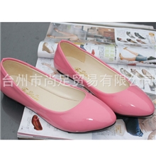 2013特糖果色漆皮百搭船鞋女平底韩版尖头单鞋淑女鞋工作鞋