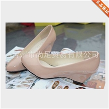 2013漆皮糖果色百搭舒适圆头中低跟坡跟浅口单鞋工作鞋女式鞋