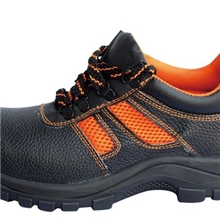 供应透气款劳保鞋，黑色压花牛皮，防砸安全鞋