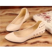 2013新款特价韩版女王范金属圆点刺猬鞋潮鞋公主工作鞋坡跟女鞋