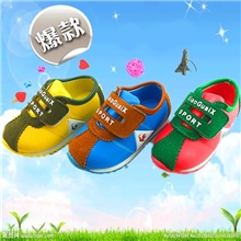 淘宝爆款13秋季新款童鞋运动鞋儿童旅游鞋公鸡鞋小童帆布鞋批发