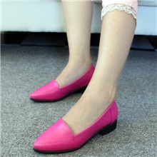 英伦休闲尖头单鞋女韩版潮漆皮粗跟女鞋舒适低跟职业上班鞋子