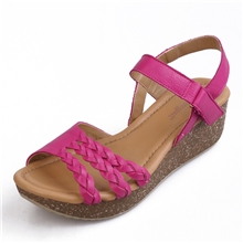 休闲女孩2013夏季新品牛皮舒适中跟真皮女鞋凉鞋女