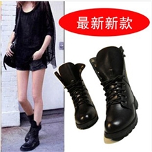 2013时尚新款女鞋机车靴骑士靴粗跟系带马丁靴女中筒靴批发