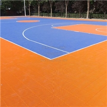 室外羽毛球场塑胶地板龙宇拼装羽毛球场运动地板耐磨易保养