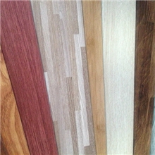 厂家供应大量木纹片材塑胶地板PVC地板