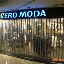 供应铝合金孤线隔断式侧拉门