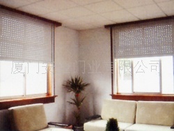 厦门欧式电动卷帘门窗生产，安装，维修定做，室外遮阳