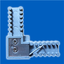 供应门窗五金配件铝合金纱窗角码