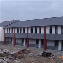新工程中的彩钢琉璃瓦