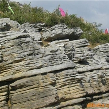 《宇华石业》供应千层石、刻字石、钟乳石、鹅卵石&para;园林景观石