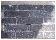 嘉祥万通石材大量供应绿色环保修砌蓄水池用无污染优质天青石材