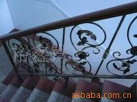 厂家定制复试房铁艺护栏，铁加木围栏