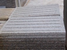 【实惠】大量供应山东灰麻光板（工程板）棕钻，灰麻火烧板