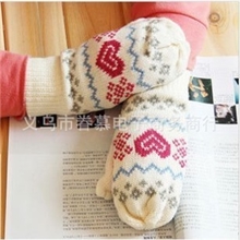 批发时尚桃心手套/冬季保暖心形连指手套/义乌厂家库存针织手套