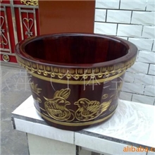 供应香柏木仿古描金雕刻工艺浴足桶