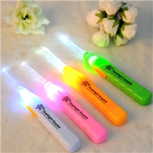 一件代发优质出售带灯发光掏耳勺防滑手柄发光耳勺