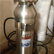 喷泉水景灯、不锈钢喷头、蘑菇。树滨、多分支。万向射灯