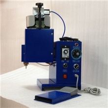 保压式点胶机、汽车灯改装热熔胶机、滤芯器点胶机、打胶机