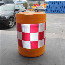厂家直销，交通设施防撞桶，道路防撞桶，吹塑防撞桶，道路防撞桶