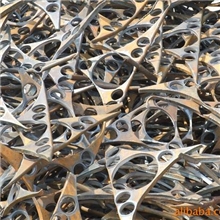 常年大量供应Q235材质废钢