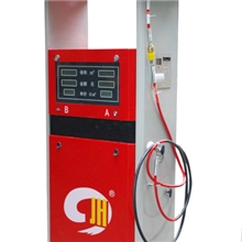 采用国外进口原材料生产标准配置性能良好CNG加气机